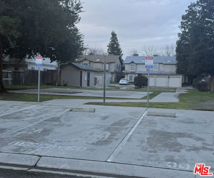 4781 N Polk Ave, Fresno, CA 93722