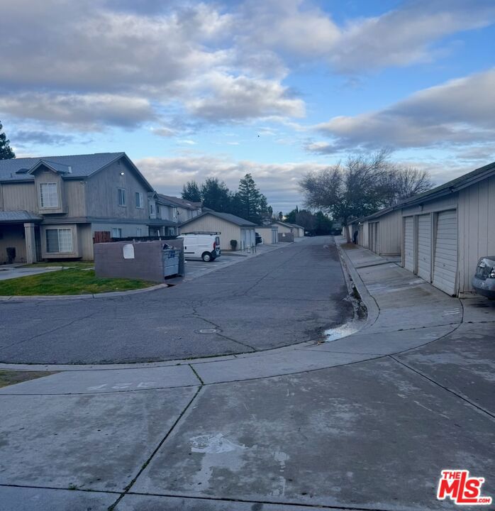 4781 N Polk Ave, Fresno, CA 93722