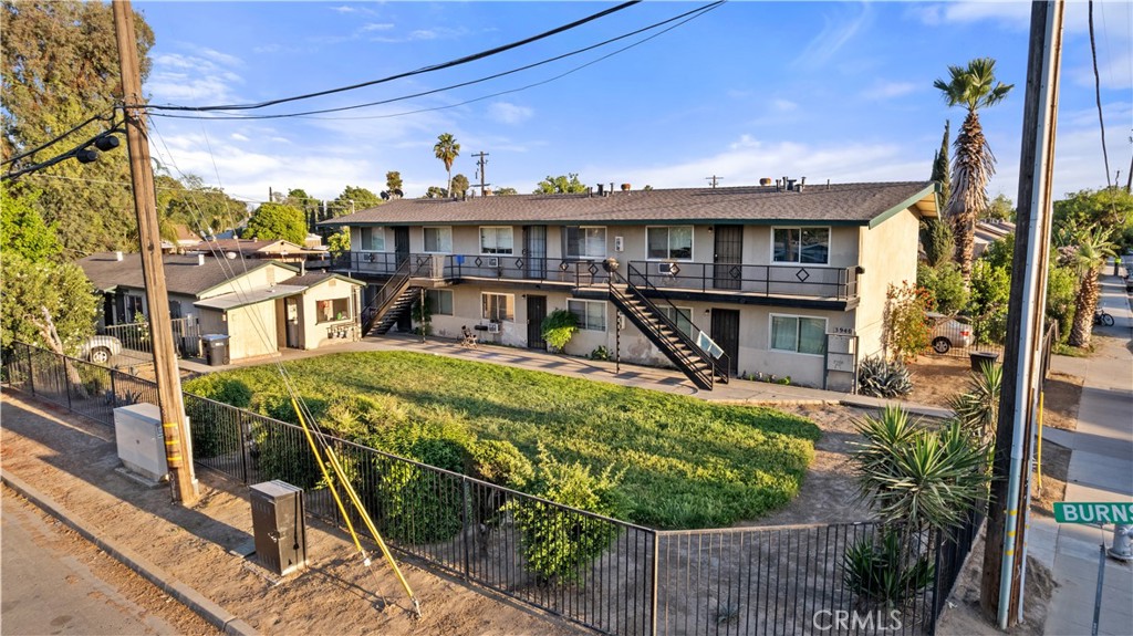 3940 E Burns, Fresno, CA 93725