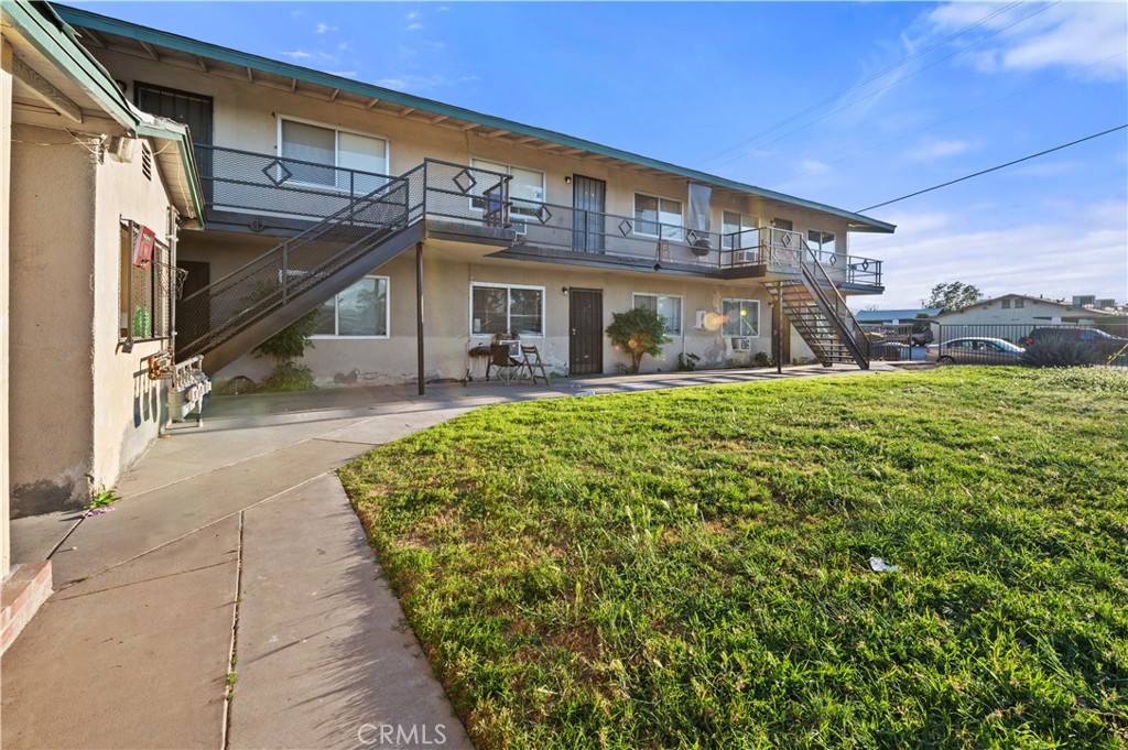 3940 E Burns, Fresno, CA 93725