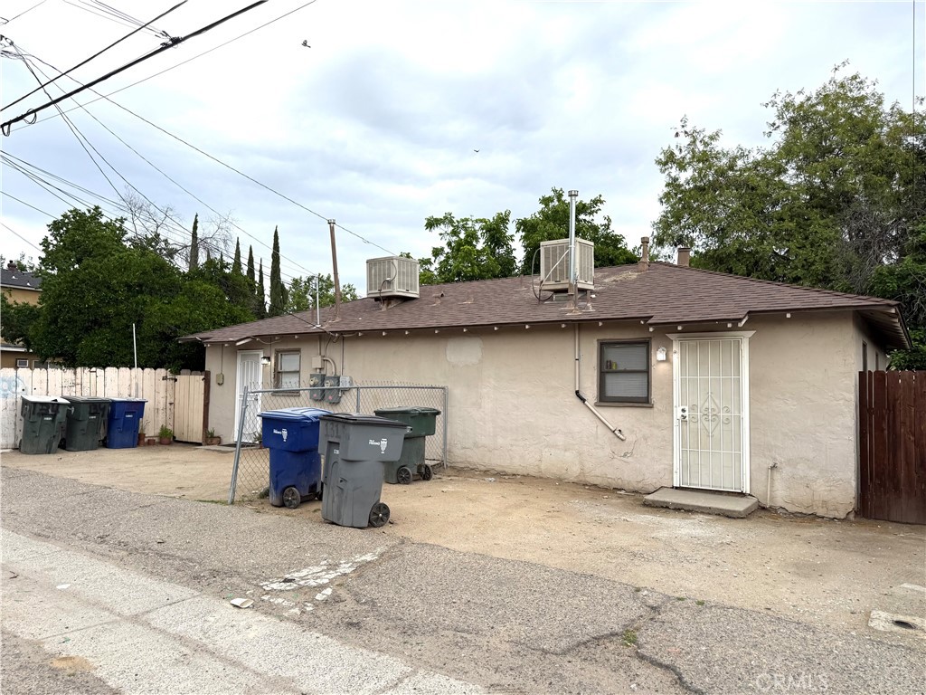 129 N Park, Fresno, CA 93701