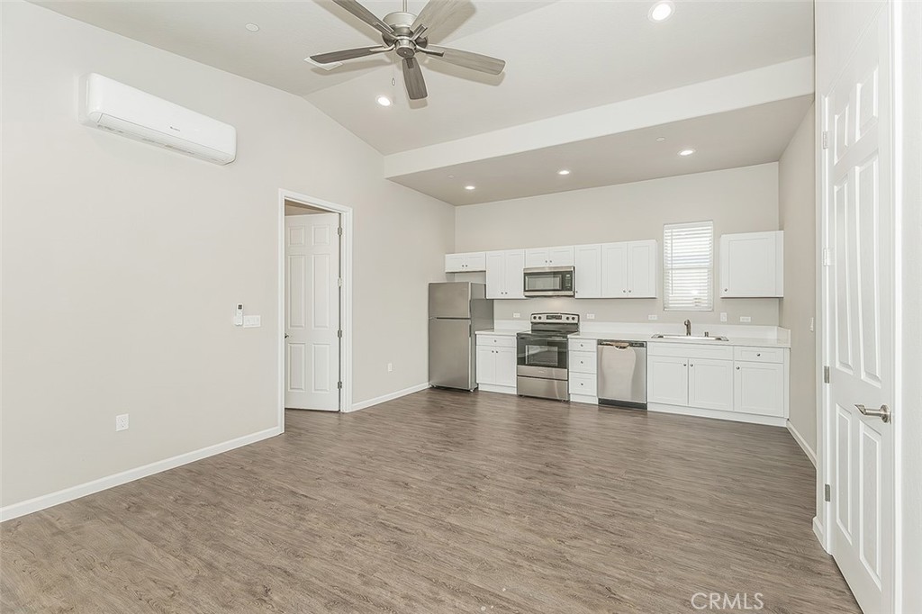 2365 N Arthur Ave, Fresno, CA 93705