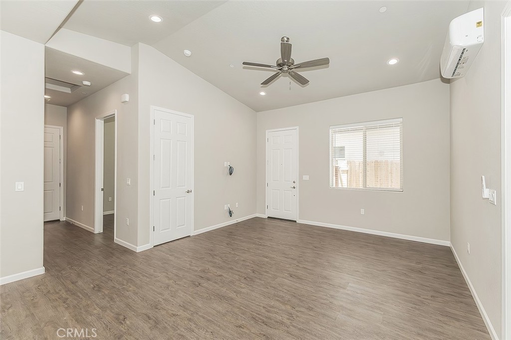 2365 N Arthur Ave, Fresno, CA 93705
