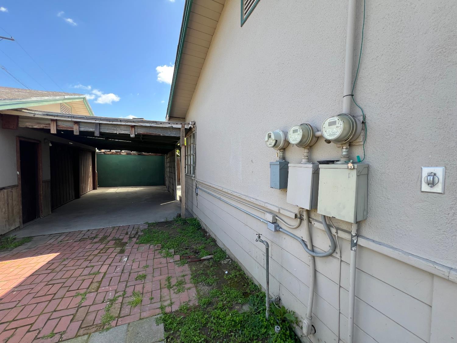 734 W Hammond Ave, Fresno, CA 93728