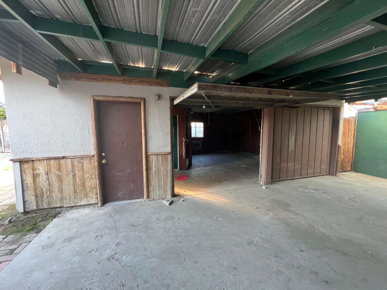 734 W Hammond Ave, Fresno, CA 93728