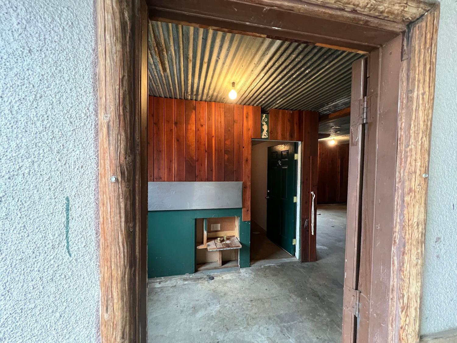 734 W Hammond Ave, Fresno, CA 93728