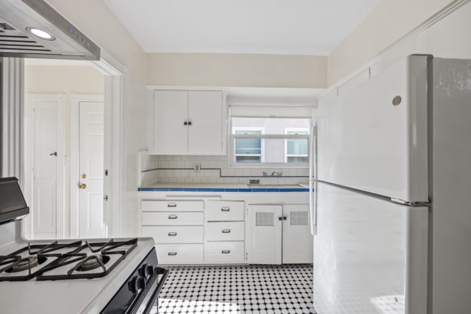 1311 N Van Ness Ave, Fresno, CA 93728