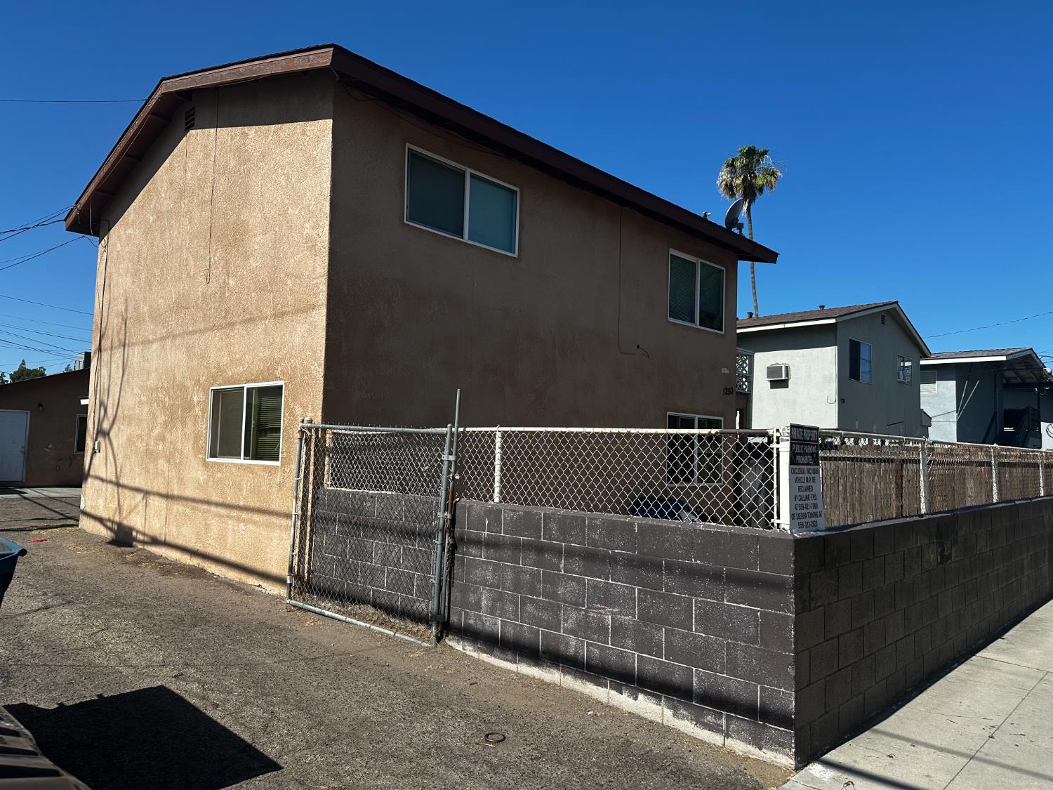 1250 E Vassar Ave, Fresno, CA 93704