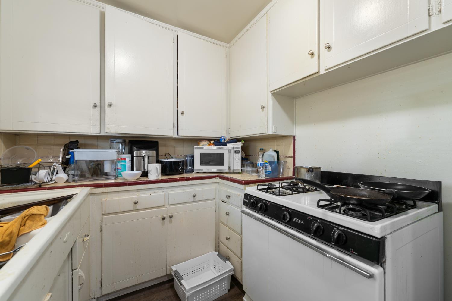 745 E La Sierra, Fresno, CA 93728