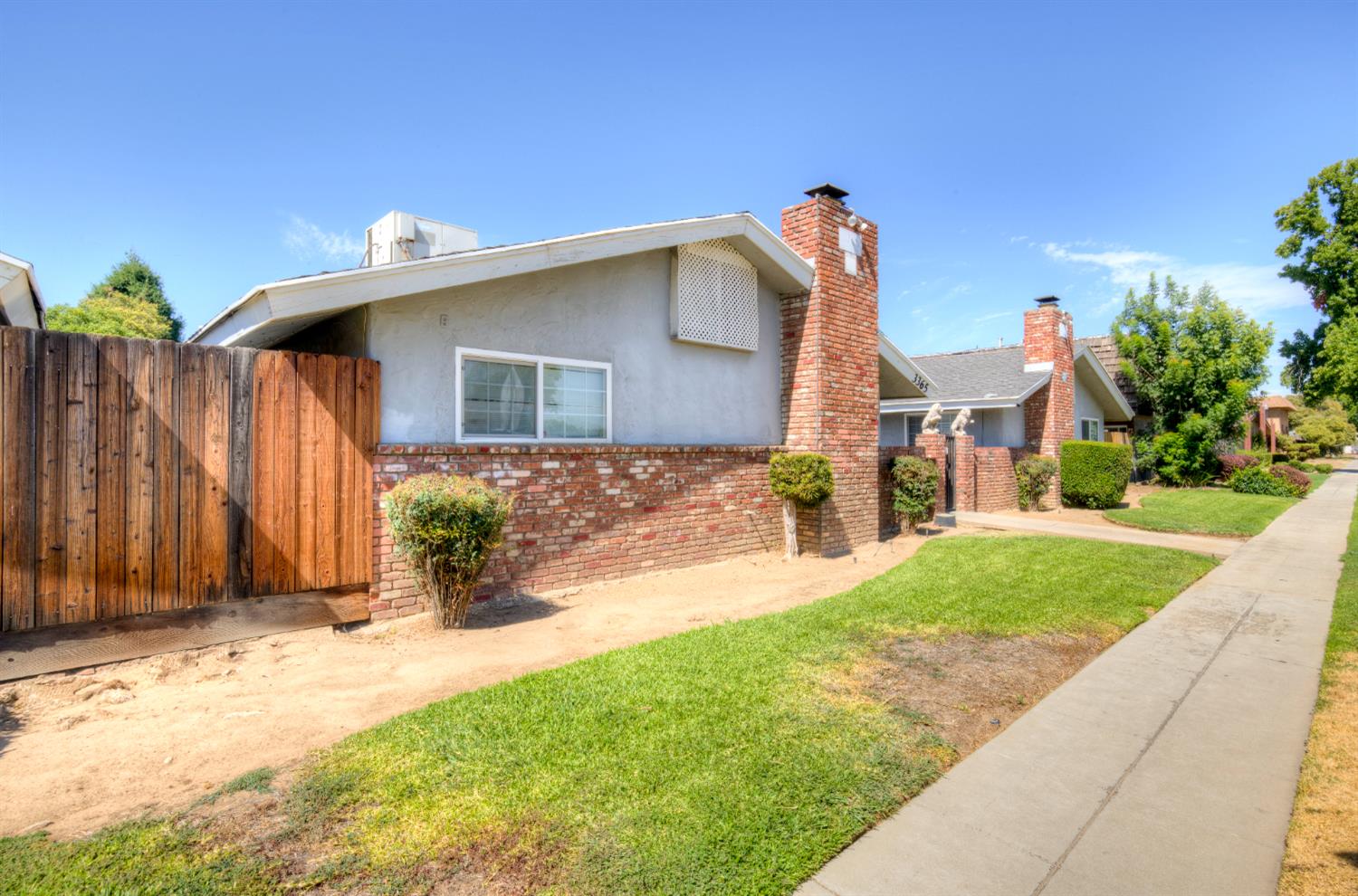 3357 E Fairmont Ave, Fresno, CA 93726