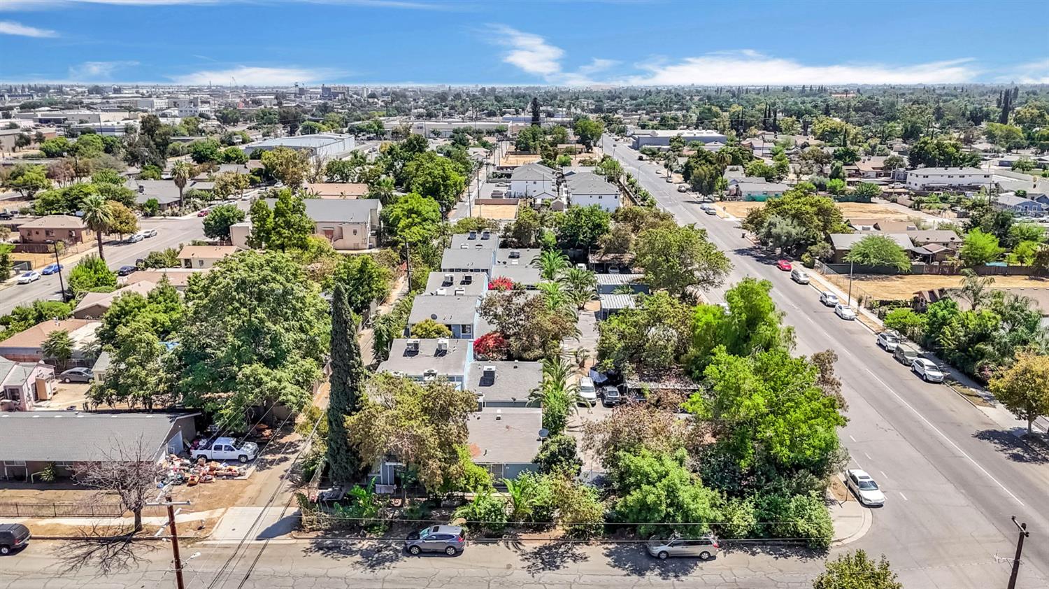 1636 B St, Fresno, CA 93706