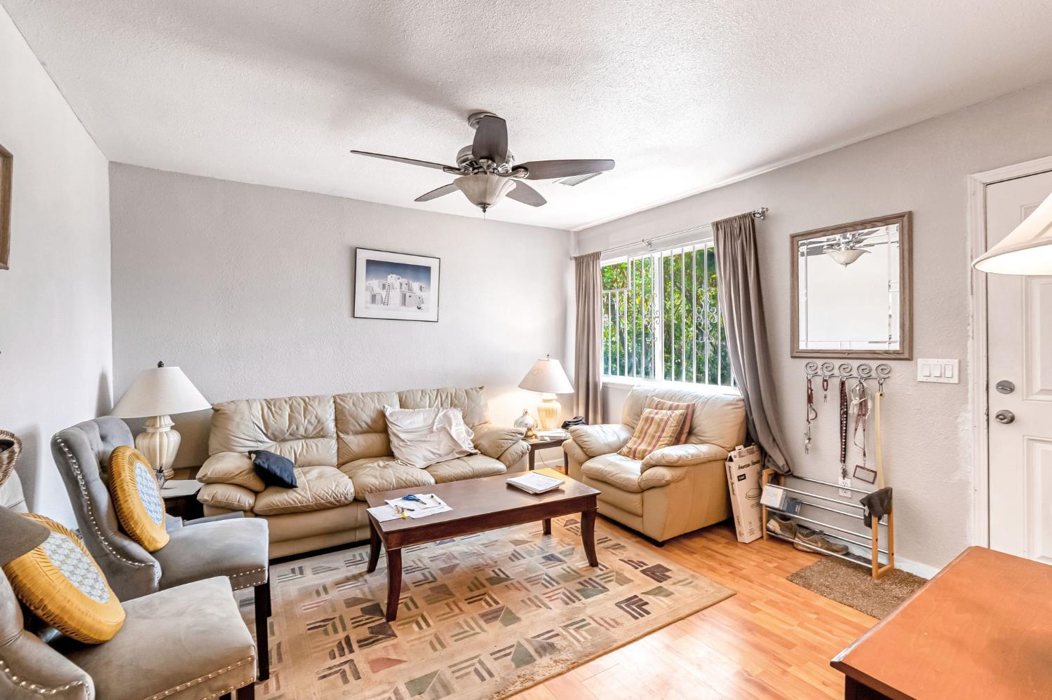 1636 B St, Fresno, CA 93706