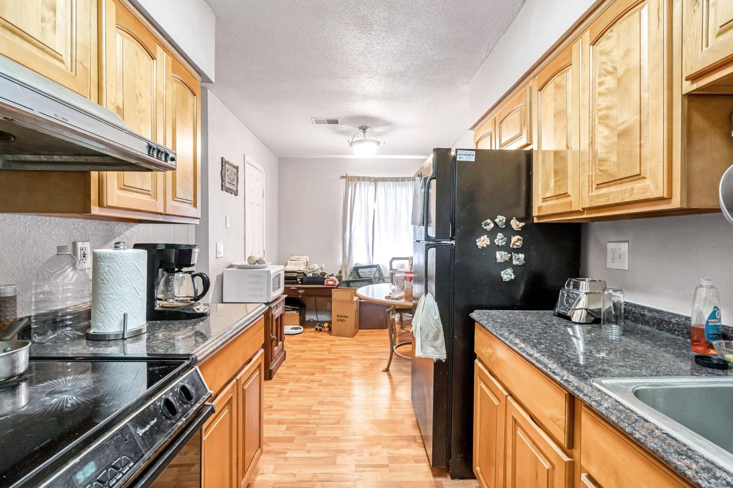 1636 B St, Fresno, CA 93706