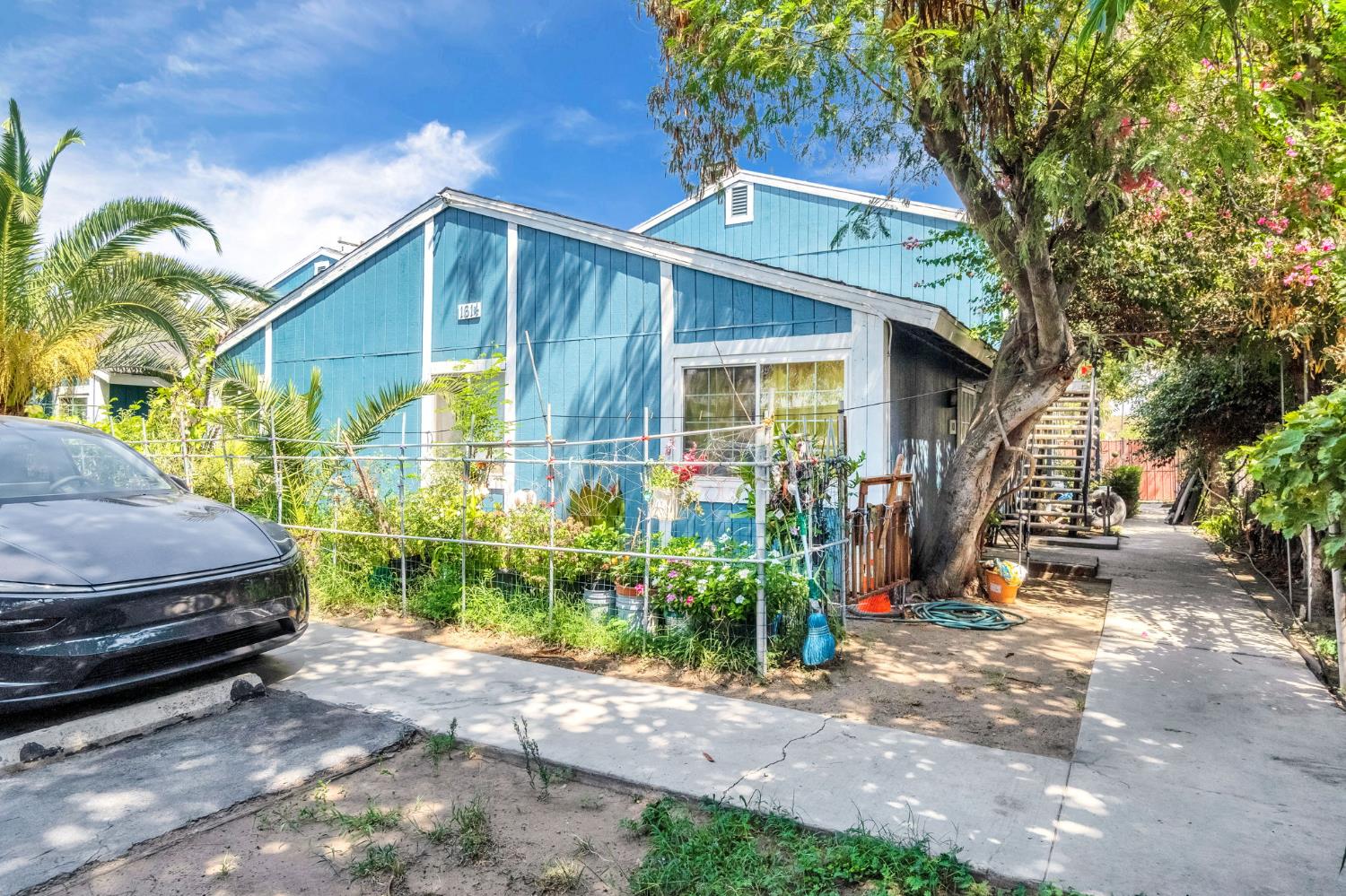 1614 B St, Fresno, CA 93706