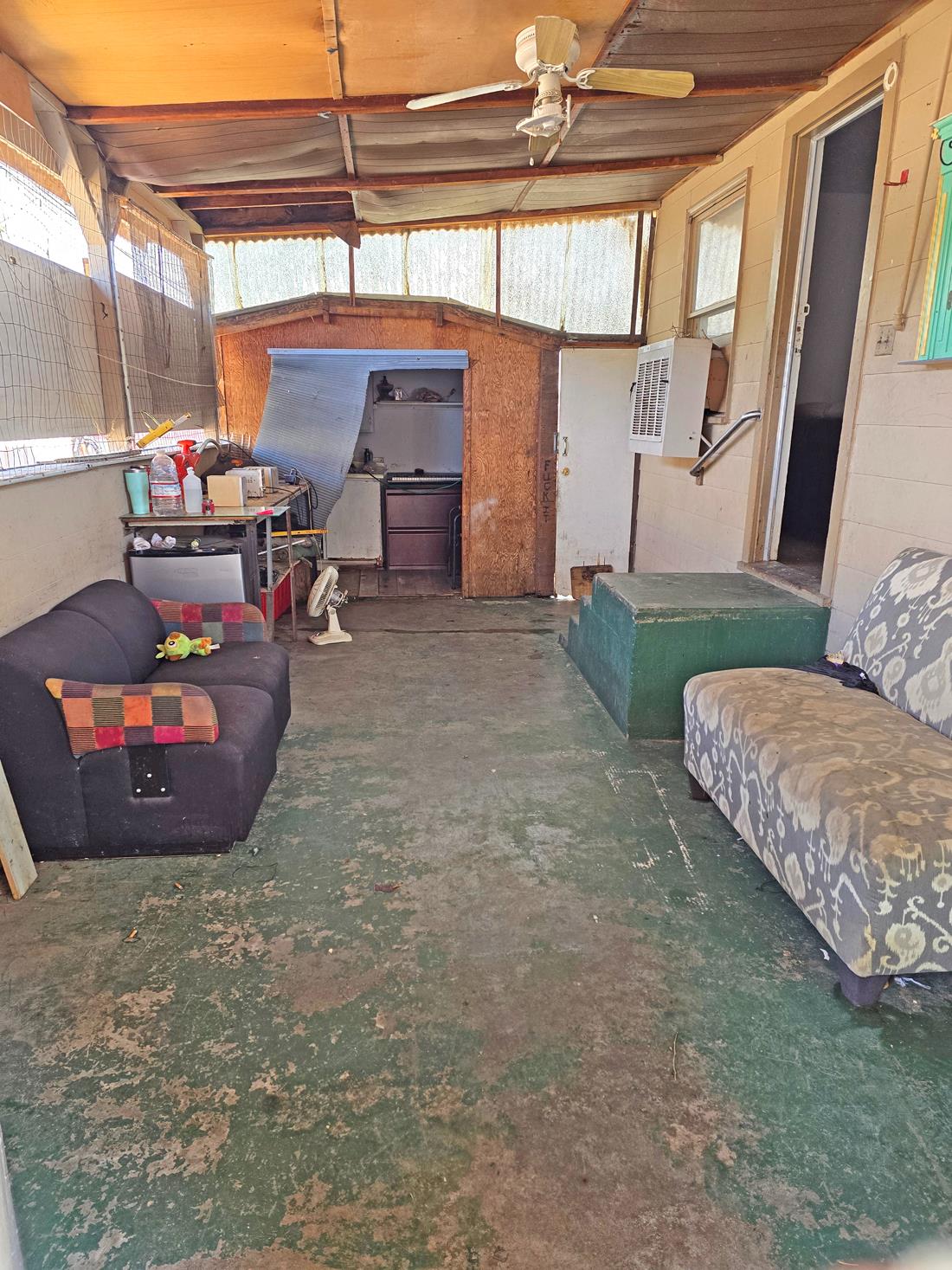 2217 E Webster Ave, Fresno, CA 93701