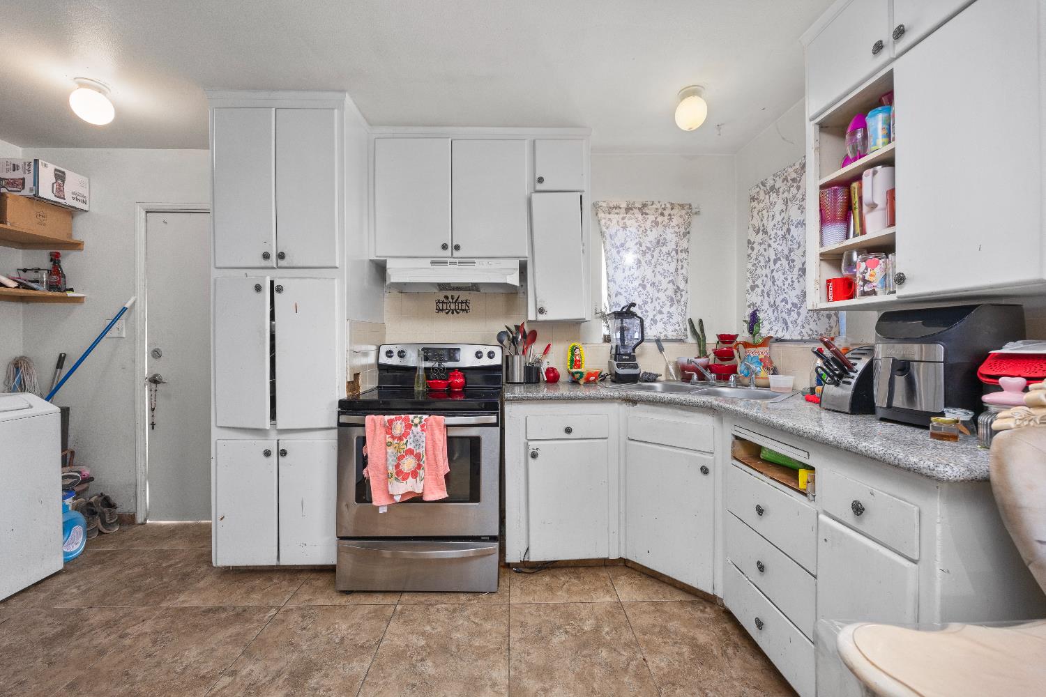 3626 E Lowe Ave, Fresno, CA 93702