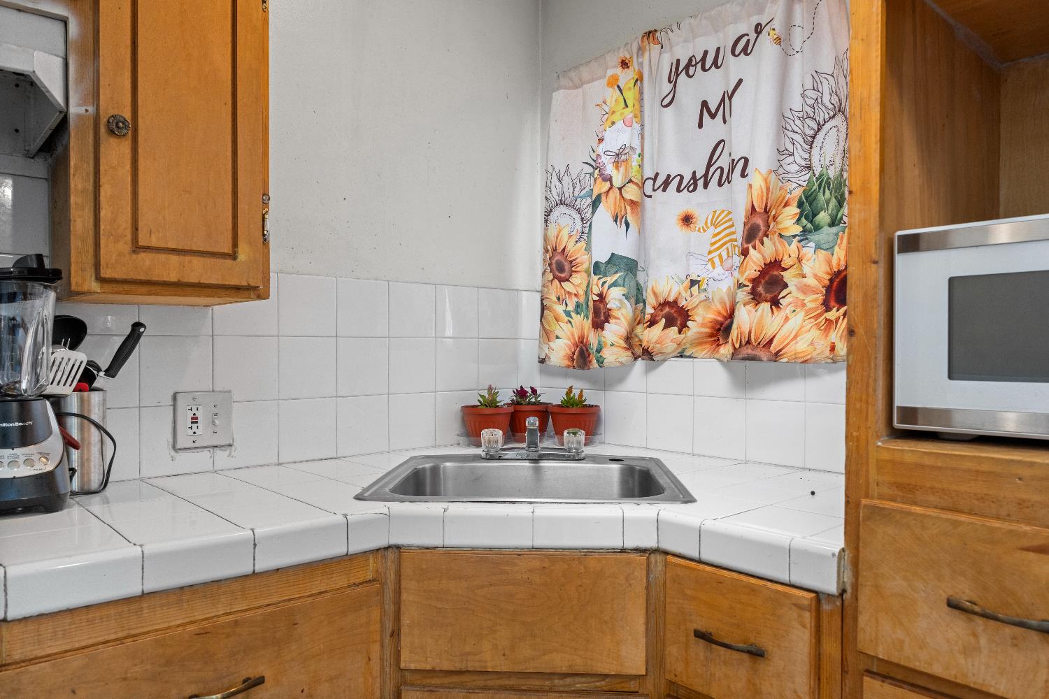 3626 E Lowe Ave, Fresno, CA 93702