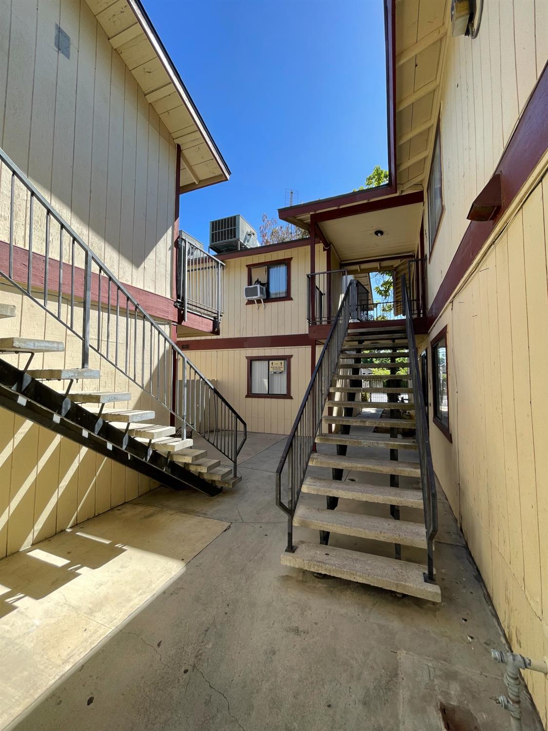 1391 N Palm Ave, Fresno, CA 93728