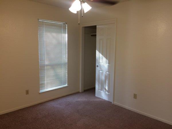 570 W Escalon Ave, Clovis, CA 93612