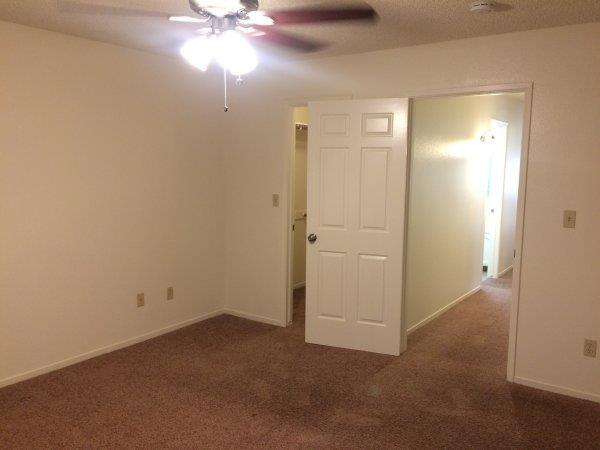 570 W Escalon Ave, Clovis, CA 93612