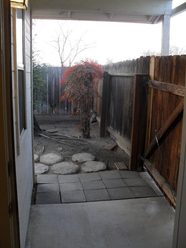 570 W Escalon Ave, Clovis, CA 93612