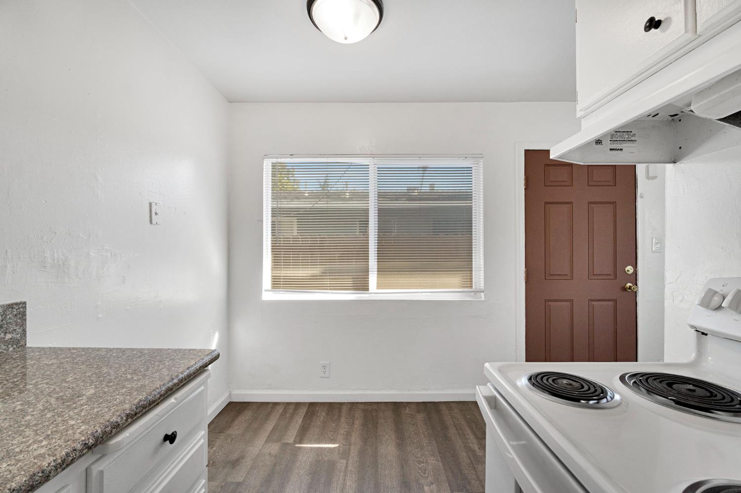 1409 E Cambridge Ave, Fresno, CA 93704