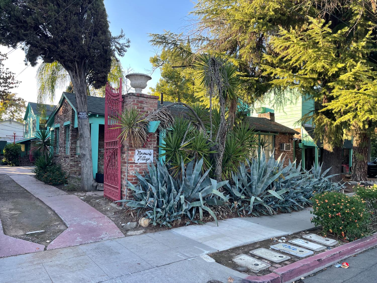 840 E Brown Ave, Fresno, CA 93710