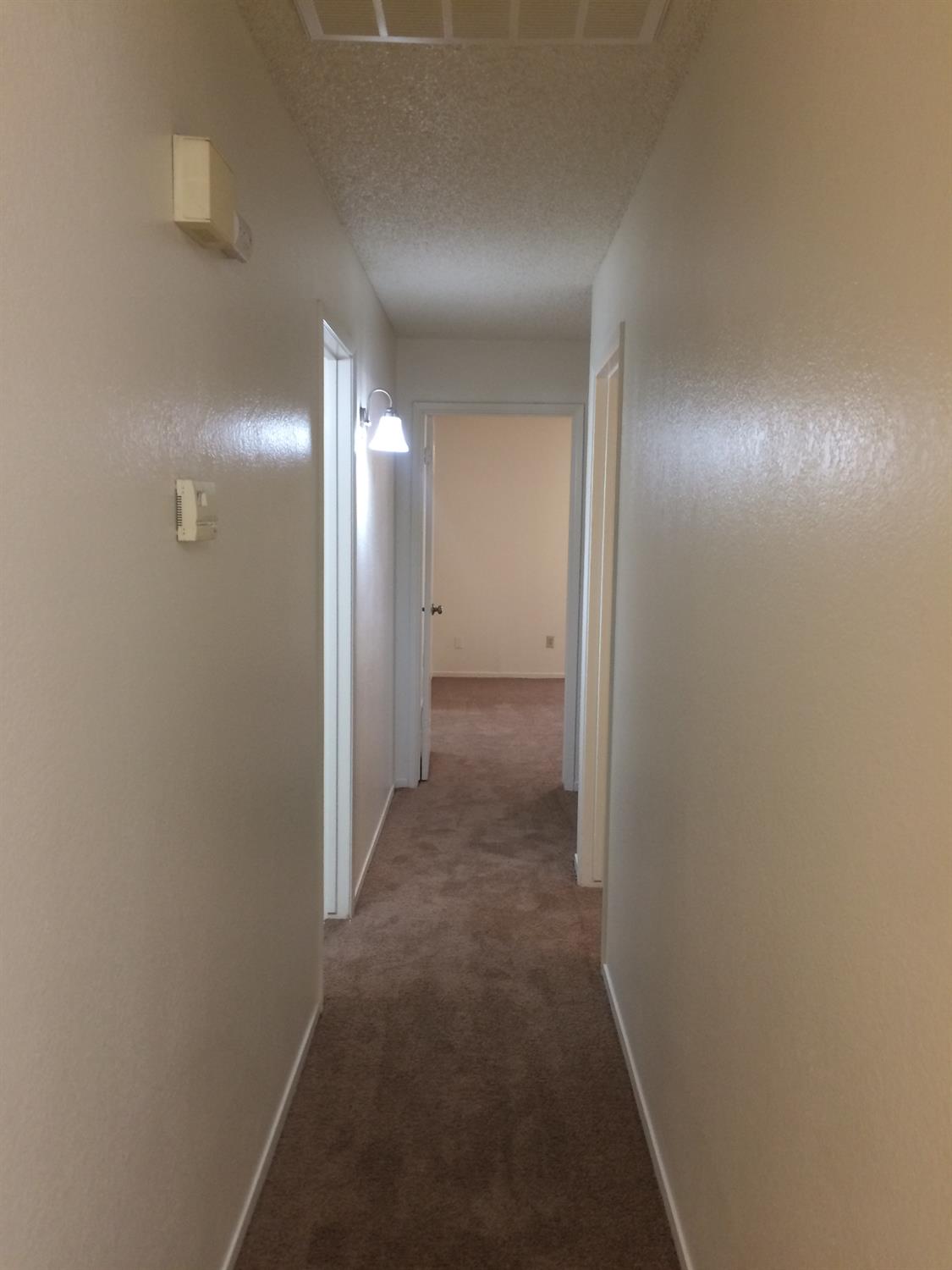 590 W Escalon Ave, Clovis, CA 93612