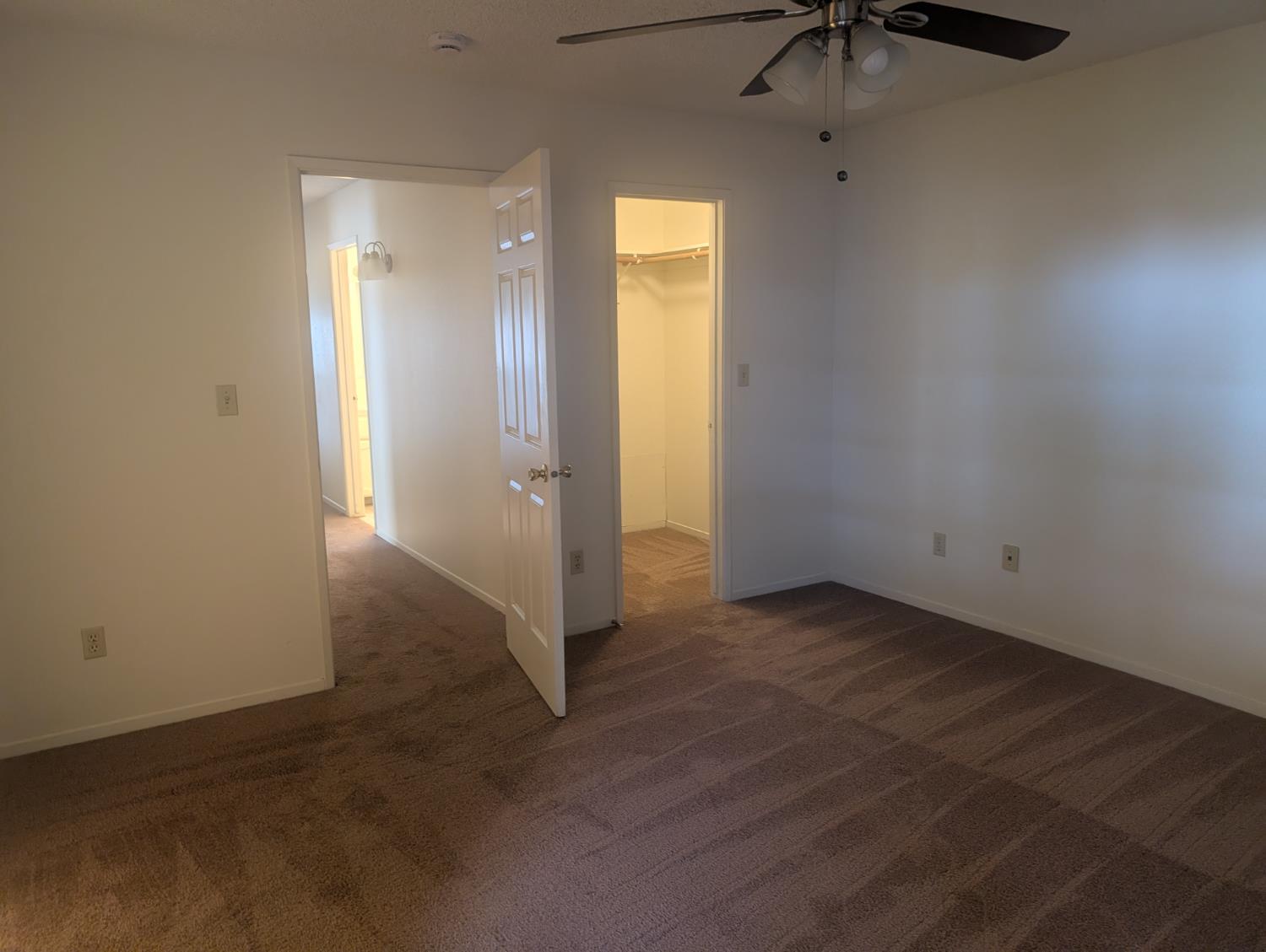 590 W Escalon Ave, Clovis, CA 93612