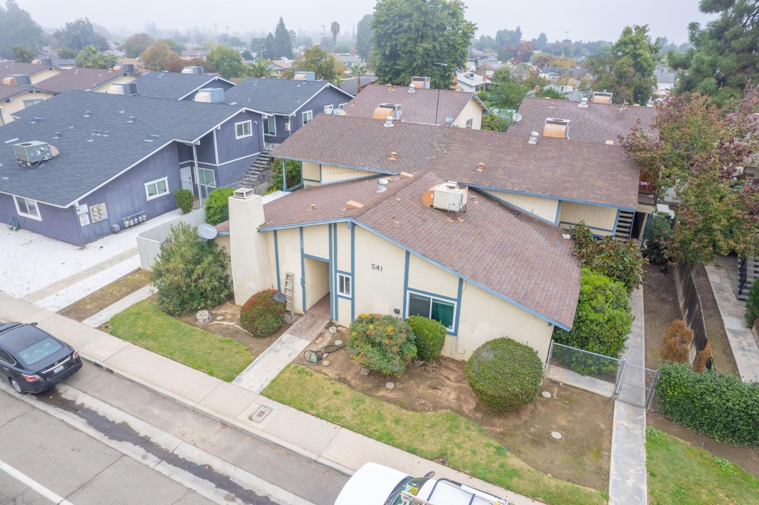 541 W Ashlan, Clovis, CA 93612