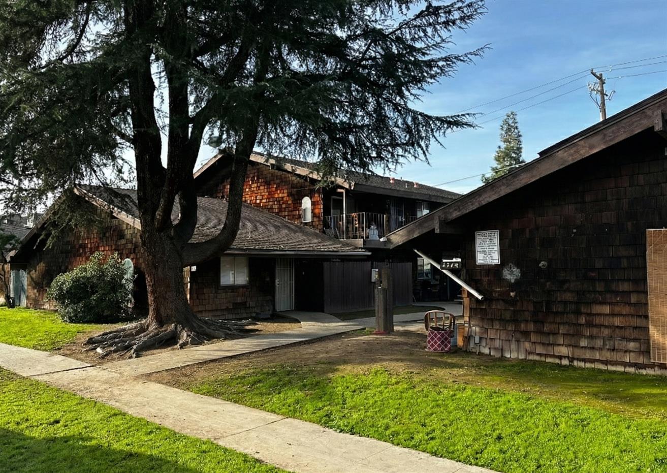 3769 N Abby St, Fresno, CA 93726