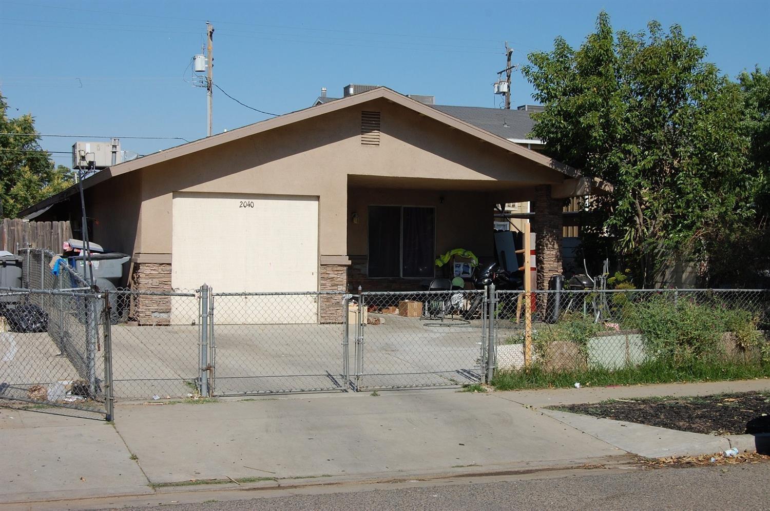 2054 4th, Fresno, CA 93702