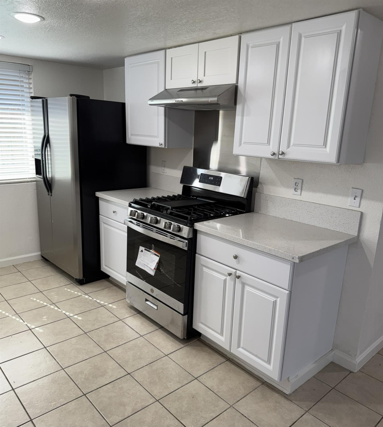 2054 4th, Fresno, CA 93702