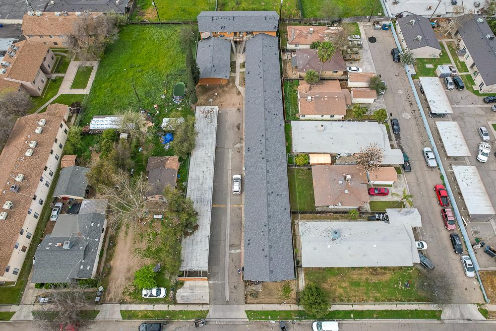 1275 N 8Th St, Fresno, CA 93703