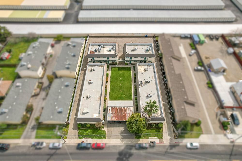 1228 Jefferson Ave, Clovis, CA 93612