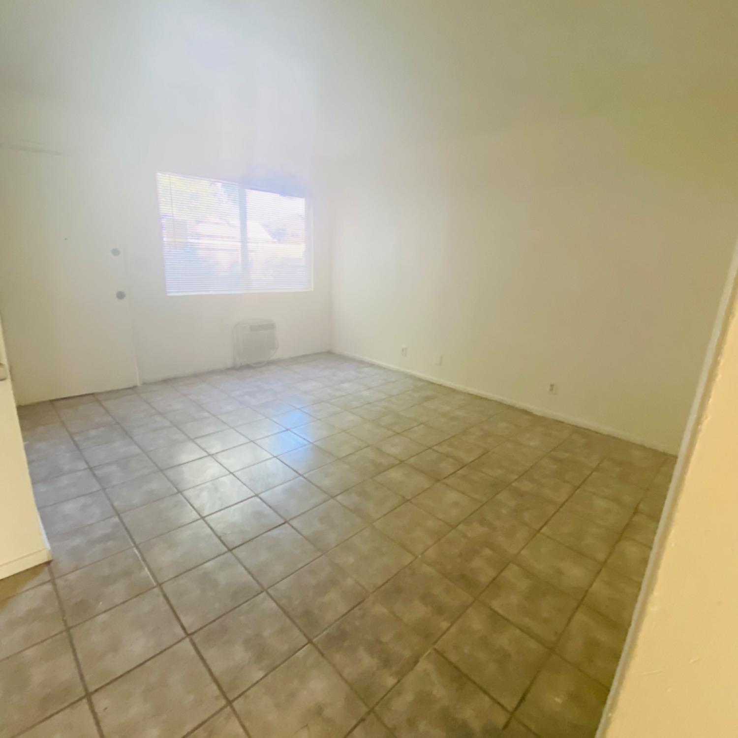 408 414 S Woodrow Ave, Fresno, CA 93702