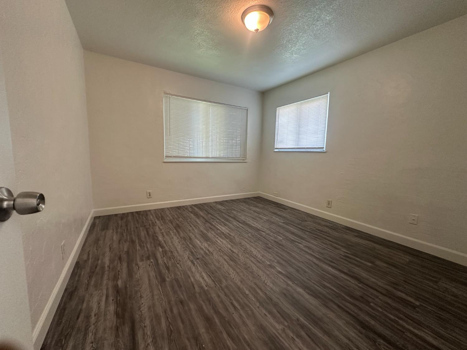 422 N Glenn Ave, Fresno, CA 93701