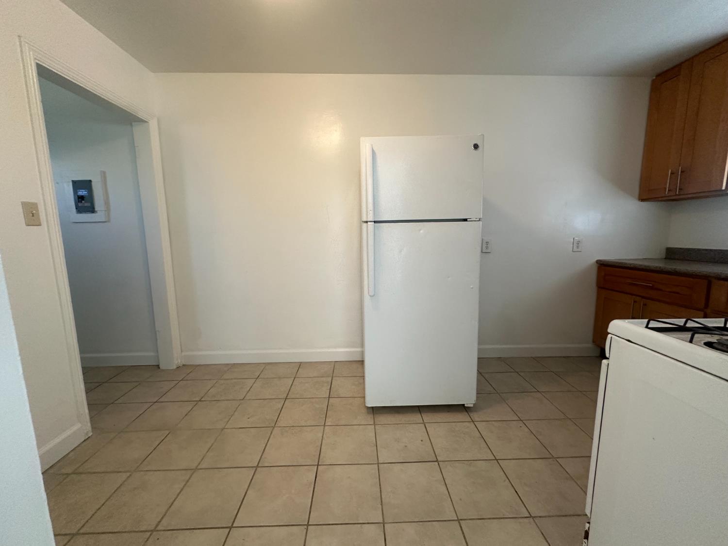 422 N Glenn Ave, Fresno, CA 93701