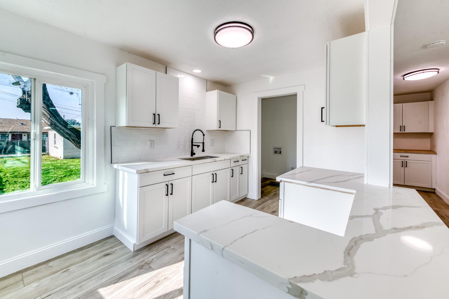 1609 1611 N 6Th St, Fresno, CA 93703