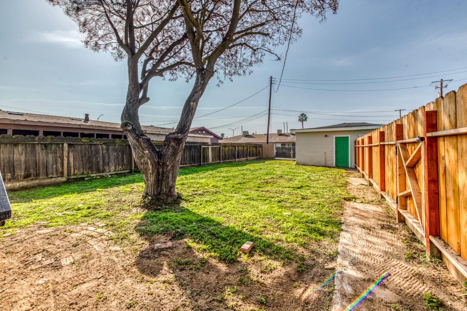 1609 1611 N 6Th St, Fresno, CA 93703