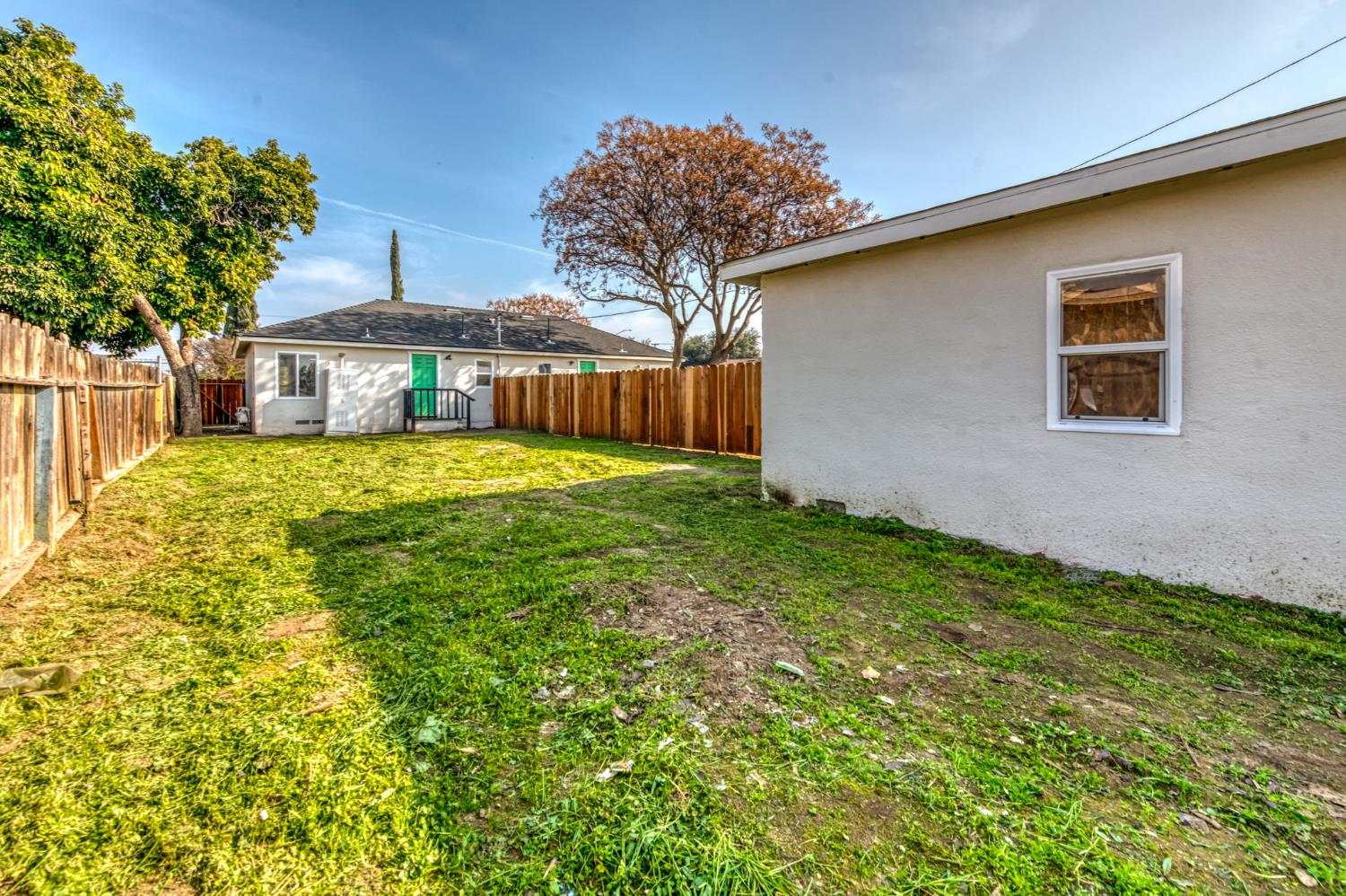 1609 1611 N 6Th St, Fresno, CA 93703