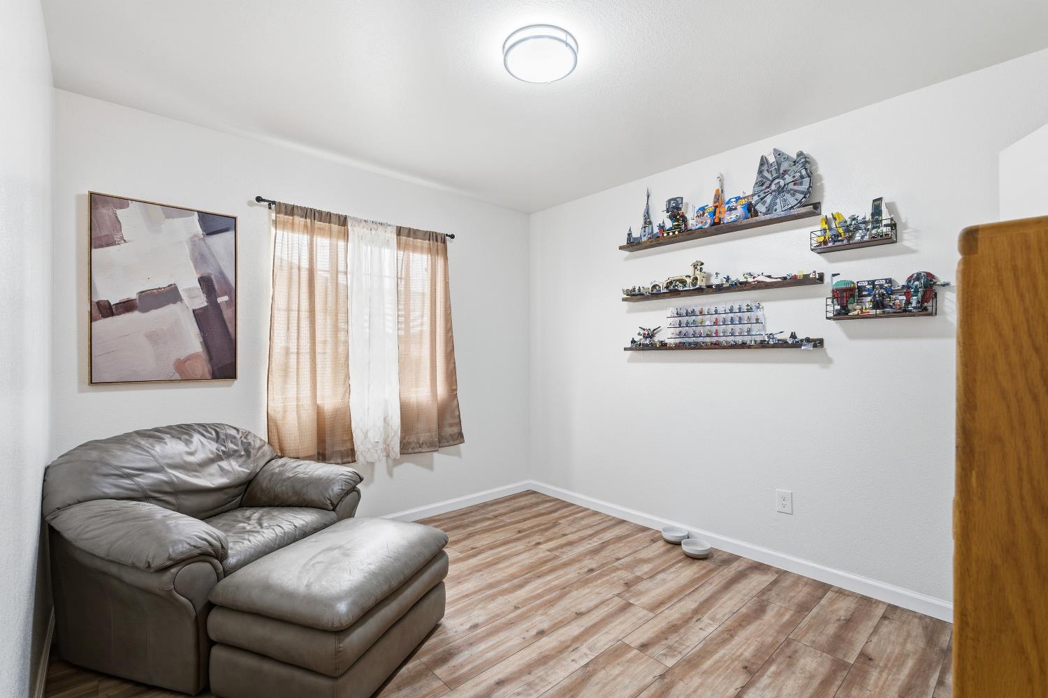 10 W 9Th St, Clovis, CA 93612