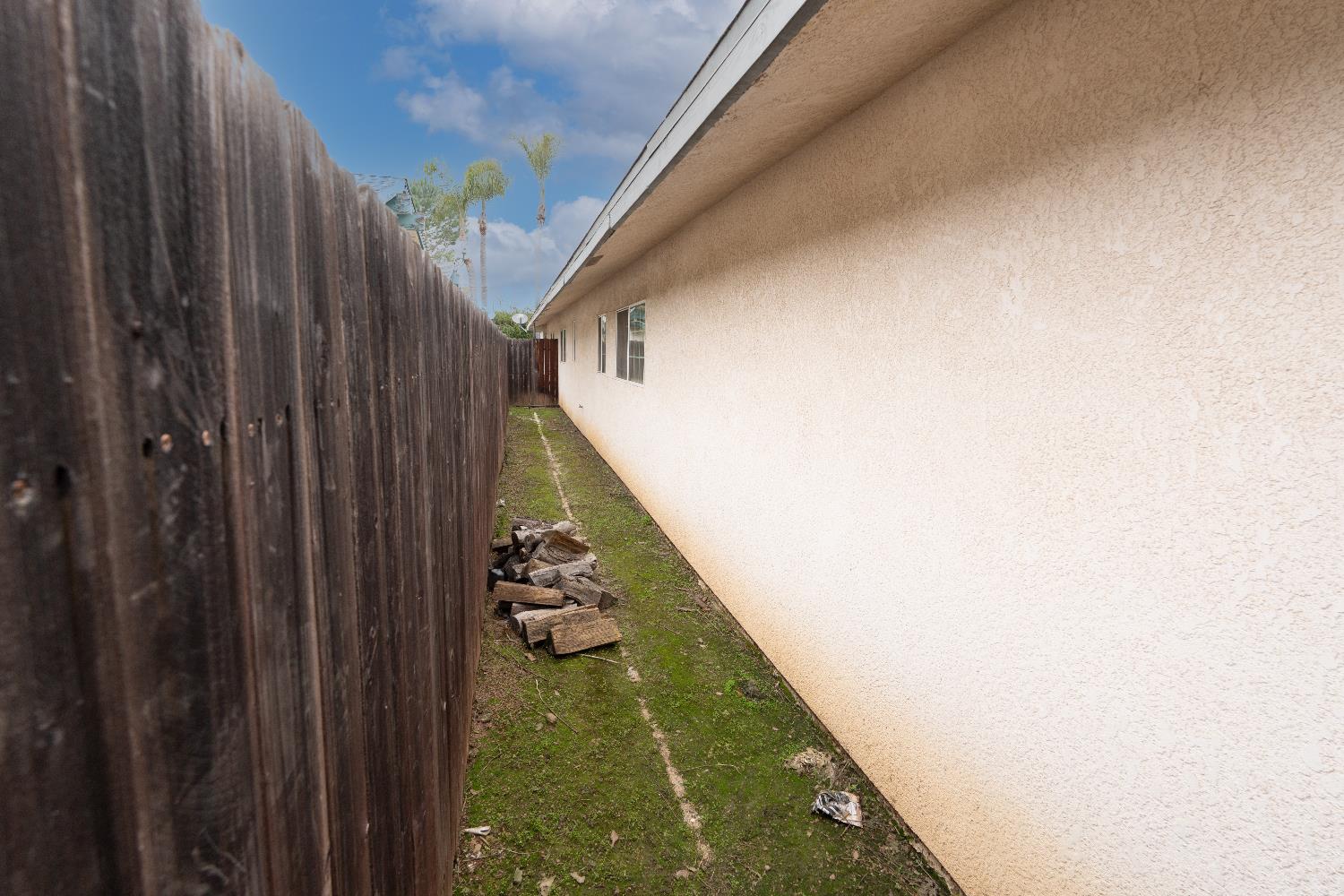 10 W 9Th St, Clovis, CA 93612