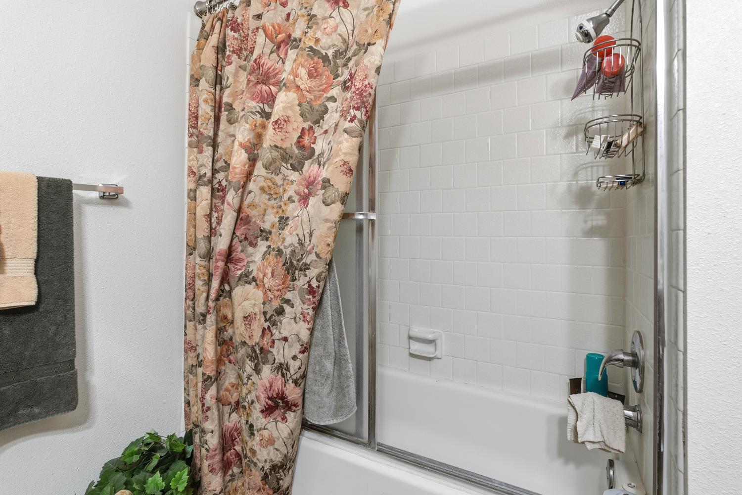 10 W 9Th St, Clovis, CA 93612