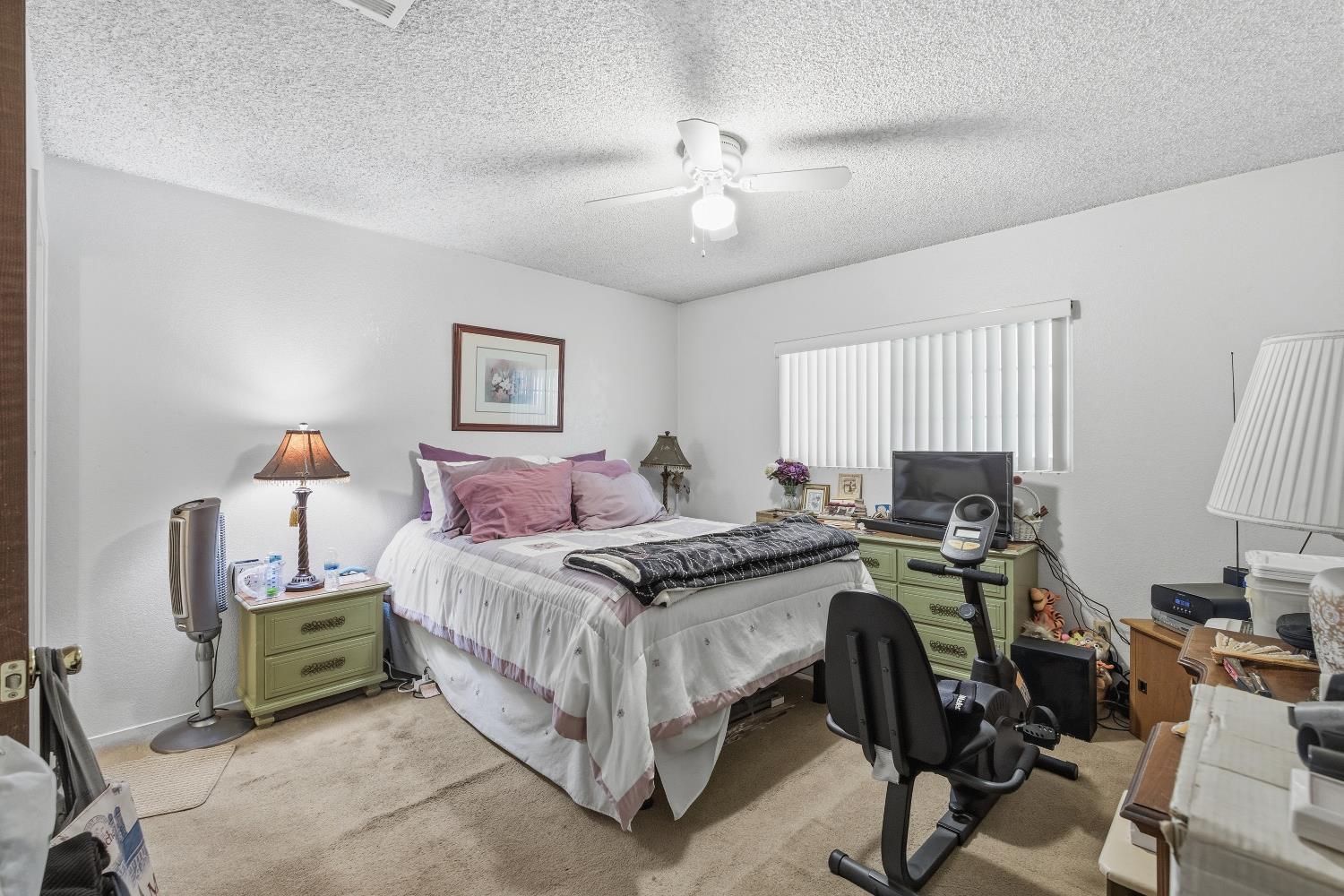 10 W 9Th St, Clovis, CA 93612