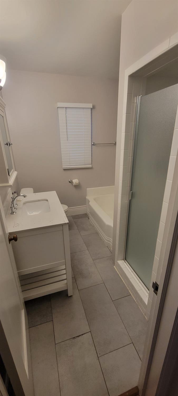 543 601 W Hammond Ave, Fresno, CA 93728