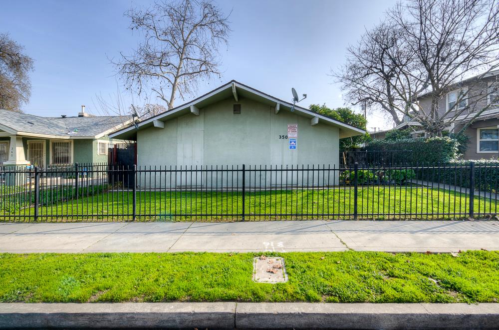 350 N San Pablo Ave #A-D, Fresno, CA 93701