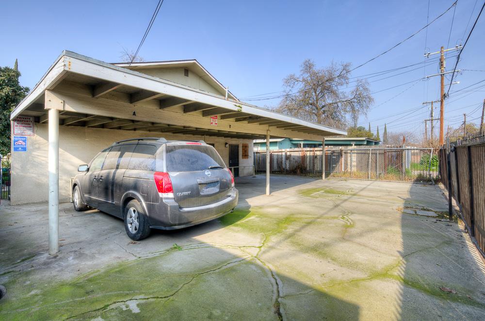 350 N San Pablo Ave #A-D, Fresno, CA 93701