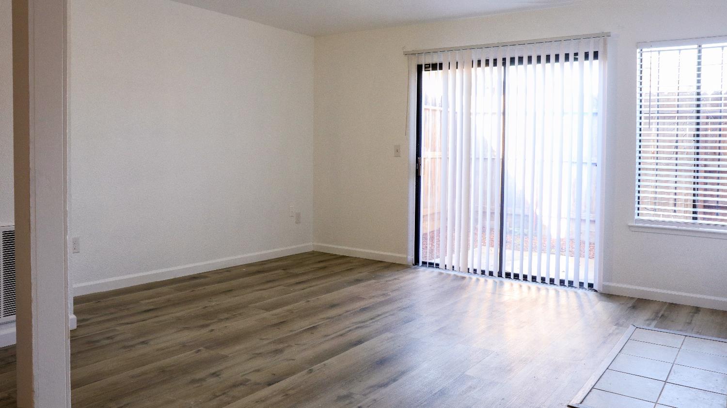 1221 N Peach Ave #142, Fresno, CA 93727