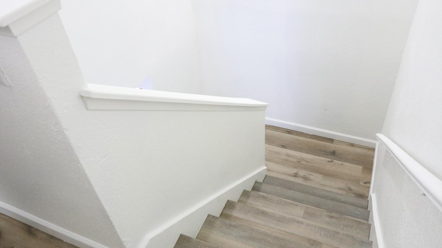 1221 N Peach Ave #142, Fresno, CA 93727